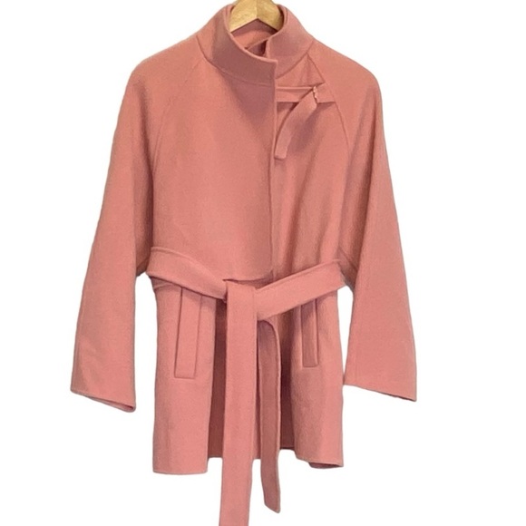 Gentle Herd wool pink coat - Picture 2 of 11